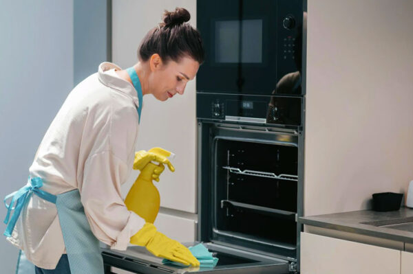 Oven Cleaning - Image 2